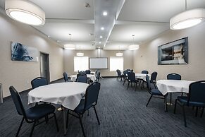 Holiday Inn Express & Suites Houston - Hobby Airport Area by IHG