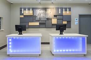 Holiday Inn Express & Suites Houston - Hobby Airport Area by IHG