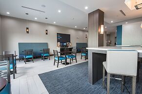 Holiday Inn Express & Suites Houston - Hobby Airport Area by IHG