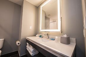 Holiday Inn Express & Suites Houston - Hobby Airport Area by IHG