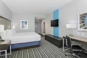 Holiday Inn Express & Suites Houston - Hobby Airport Area by IHG