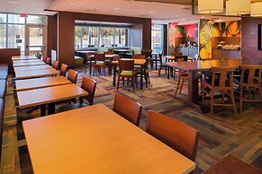Fairfield Inn and Suites by Marriott Akron Stow