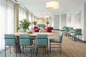 DoubleTree by Hilton Miami North I-95