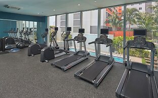 DoubleTree by Hilton Miami North I-95