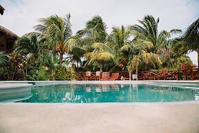 Ensueño Holbox and Beach Club