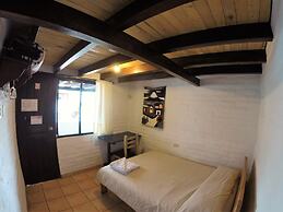 L'AUBERGE INN - Hostel