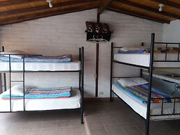 L'AUBERGE INN - Hostel