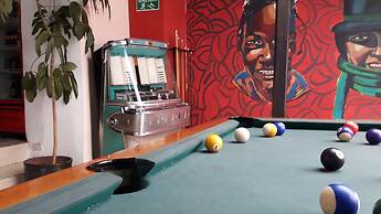 L'AUBERGE INN - Hostel