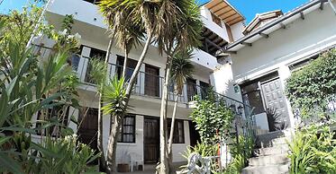 L'AUBERGE INN - Hostel