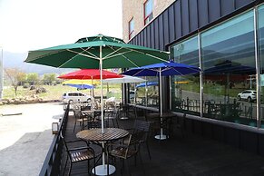 Nogodan Guesthouse & Hotel