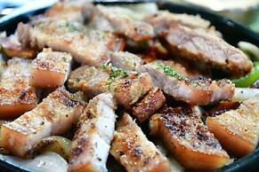 Nogodan Guesthouse & Hotel