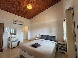 Cliff Cottage Resort