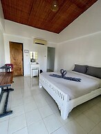 Cliff Cottage Resort