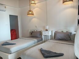 Cliff Cottage Resort