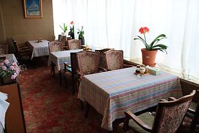 Hot Spring Hotel Boston