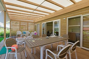 Isamar Holiday Village