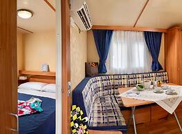 Isamar Holiday Village