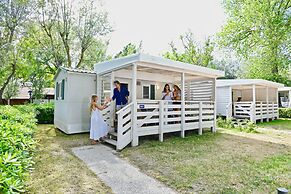 Isamar Holiday Village