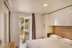 Isamar Holiday Village