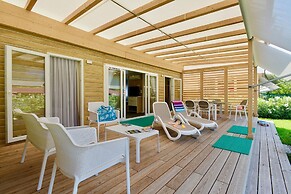 Isamar Holiday Village