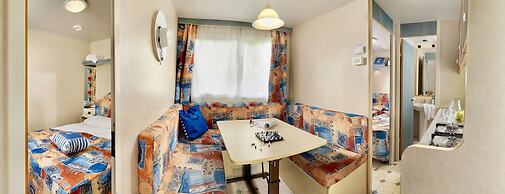 Isamar Holiday Village
