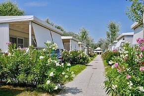 Isamar Holiday Village
