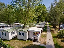 Isamar Holiday Village