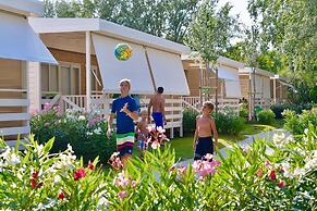 Isamar Holiday Village