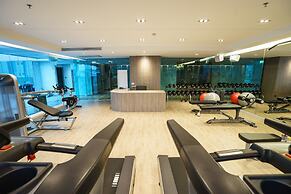 New Season Square Hotel