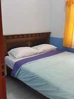 Larantuka Beach Apartments