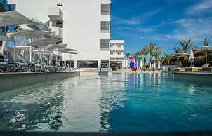 BQ Sarah Hotel - Adults Only