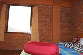 Nar-Bis Hotel