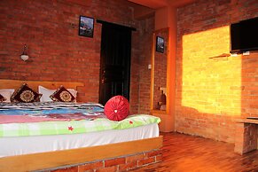 Nar-Bis Hotel