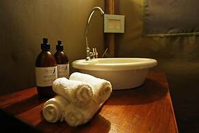 Ngama Tented Safari Lodge