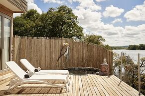 Victoria Falls River Lodge