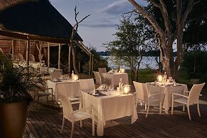 Victoria Falls River Lodge