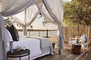 Victoria Falls River Lodge