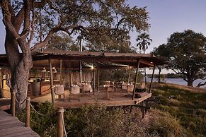 Victoria Falls River Lodge