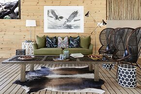 Victoria Falls River Lodge