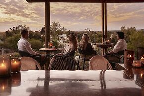 Victoria Falls River Lodge