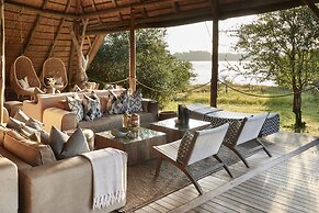 Victoria Falls River Lodge