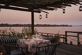 Victoria Falls River Lodge