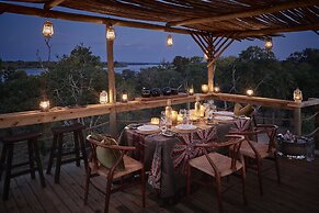 Victoria Falls River Lodge