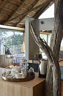 Victoria Falls River Lodge