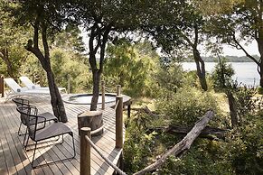Victoria Falls River Lodge