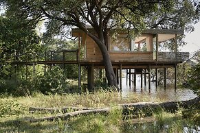 Victoria Falls River Lodge