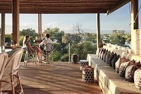 Victoria Falls River Lodge