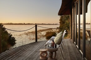 Victoria Falls River Lodge