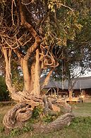 Victoria Falls River Lodge