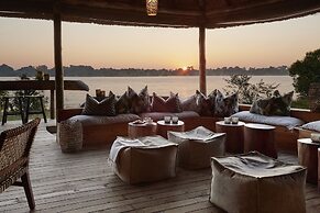 Victoria Falls River Lodge